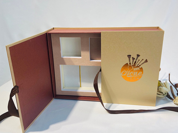 化妝刷精品盒定做-點創(chuàng)包裝